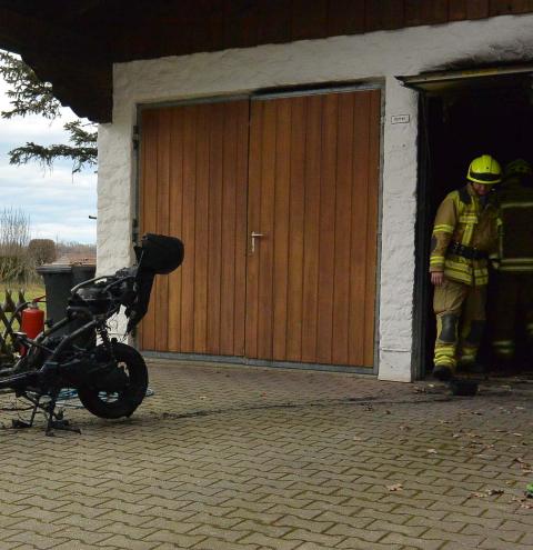 Eigentümer und mutige Nachbarn verhindern Gebäudebrand