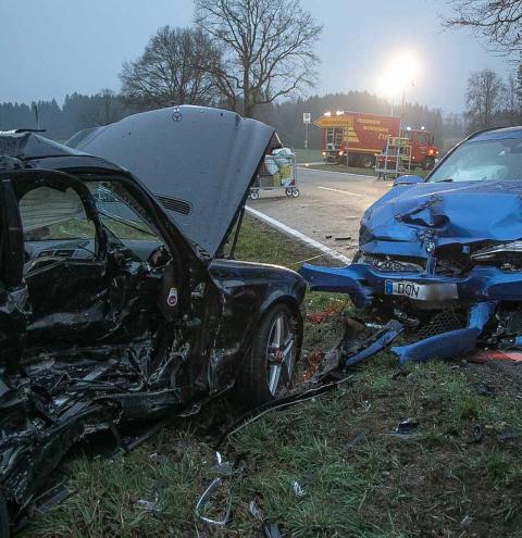 Wonneberg – schwerer Unfall bei Überholmanöver